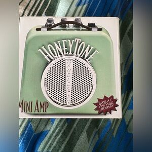 Honeytone Mini Amp in Green